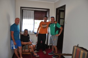 Spain - NZ - Romania - At albergue                     